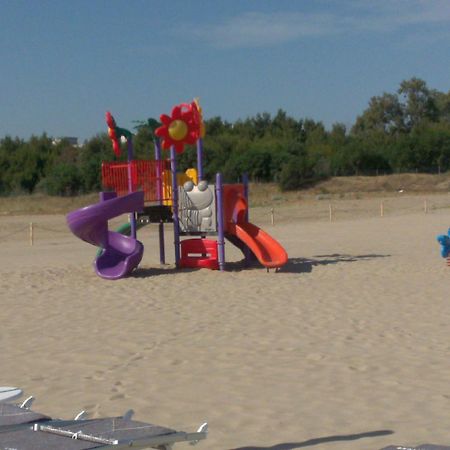 Residence Nettuno Кампомарино Экстерьер фото